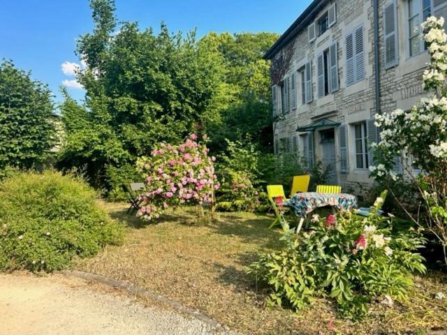 Chambres D'Hotes Dans Une Maison De Caractere Mussey-sur-Marne ภายนอก รูปภาพ